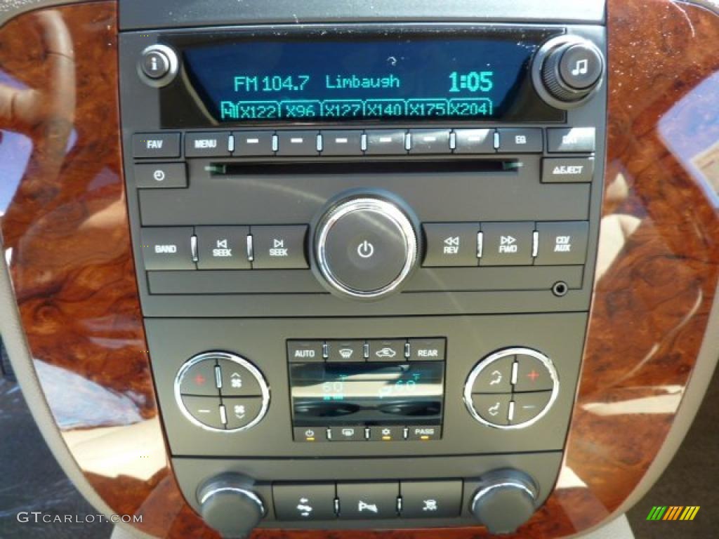 2011 Chevrolet Tahoe LT 4x4 Controls Photo #38059886