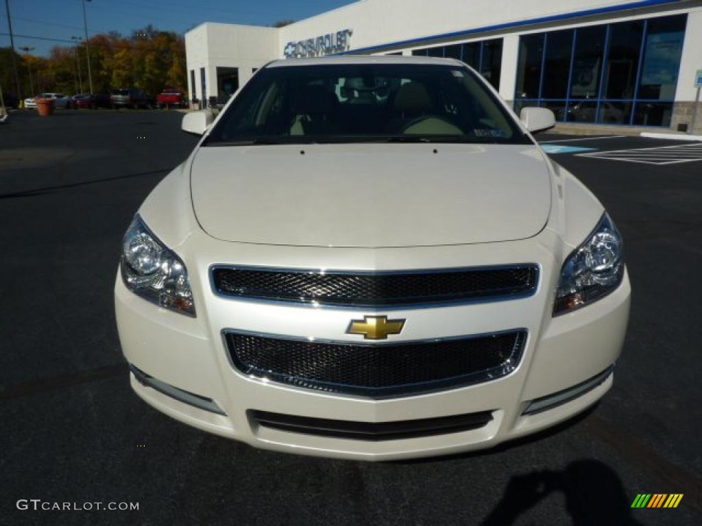 2011 Malibu LT - White Diamond Tricoat / Cocoa/Cashmere photo #2