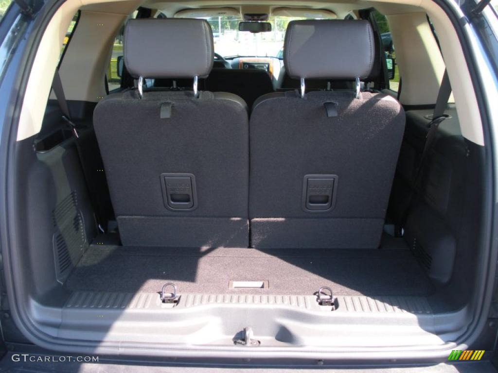 2010 Ford Explorer Eddie Bauer Trunk Photo #38060814