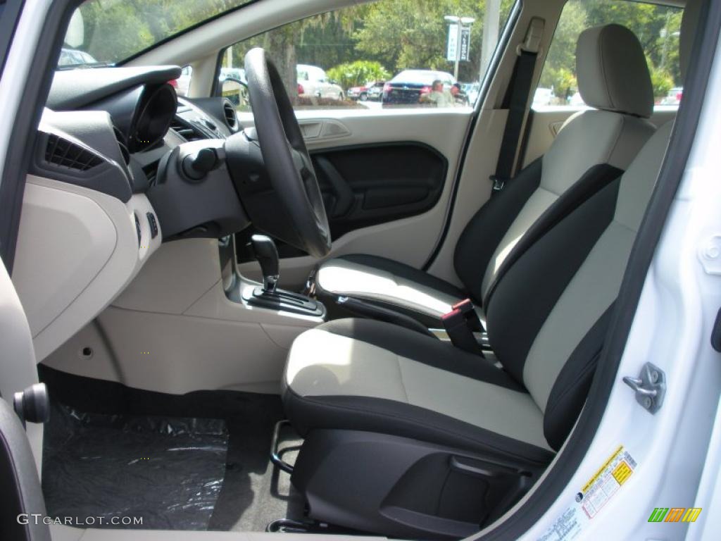 Light Stone/Charcoal Black Cloth Interior 2011 Ford Fiesta S Sedan Photo #38061804