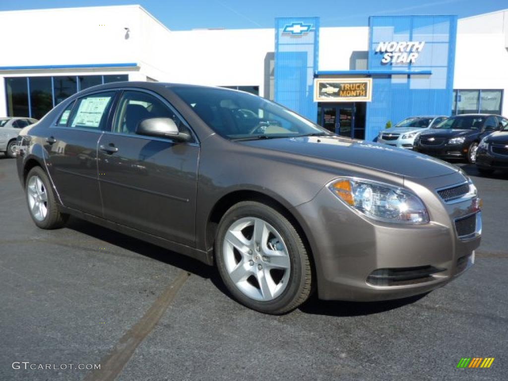 Mocha Steel Metallic Chevrolet Malibu