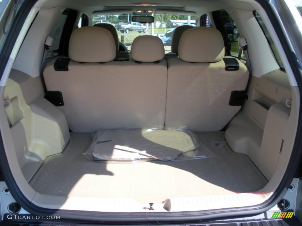 2011 Ford Escape XLT Trunk Photo #38062110