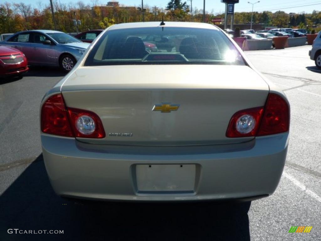 2011 Malibu LS - Gold Mist Metallic / Cocoa/Cashmere photo #6