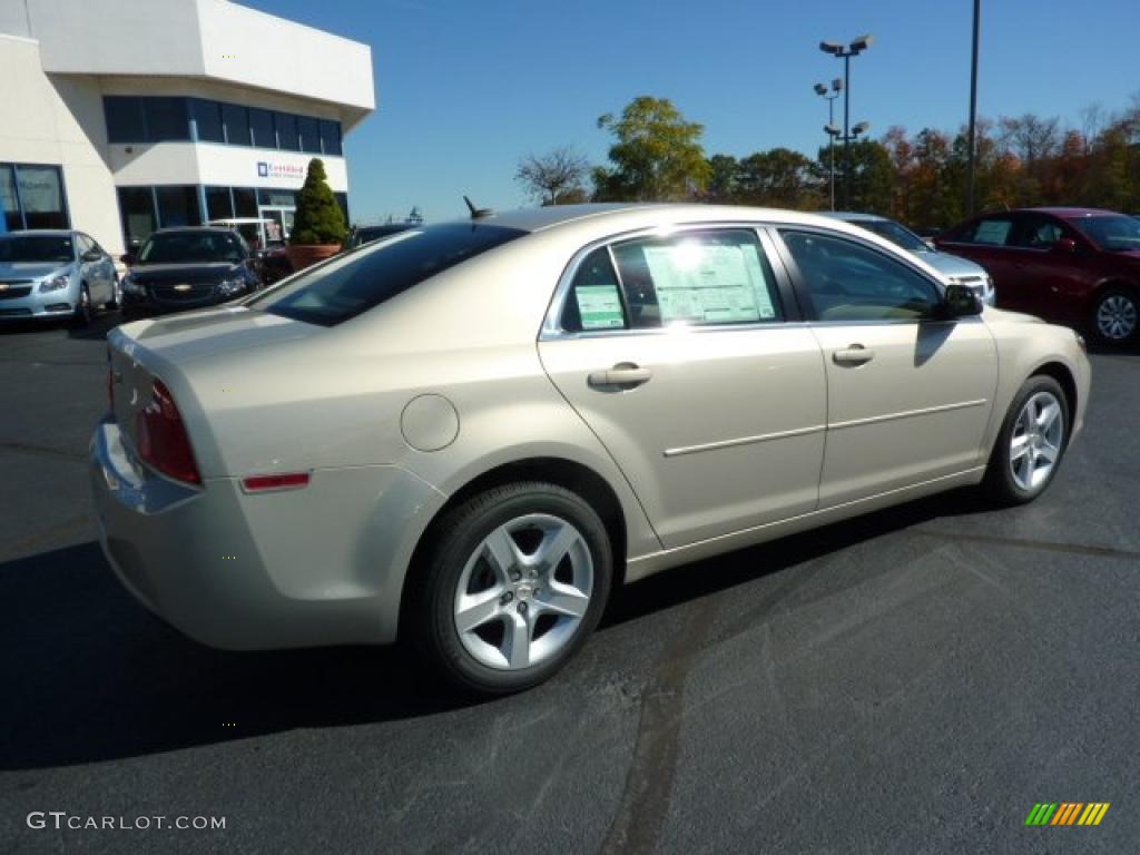 2011 Malibu LS - Gold Mist Metallic / Cocoa/Cashmere photo #10