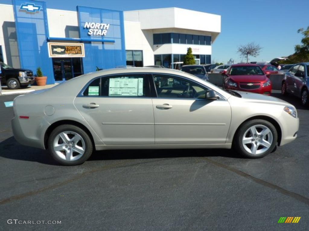 2011 Malibu LS - Gold Mist Metallic / Cocoa/Cashmere photo #11