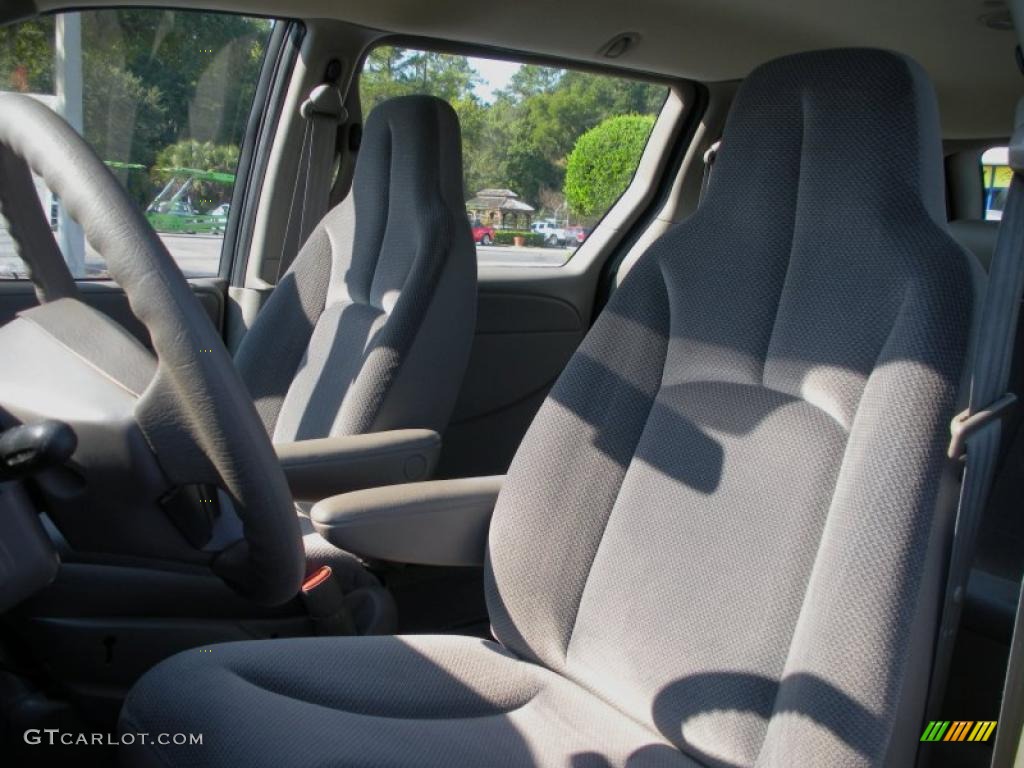 Mist Gray Interior 2002 Dodge Caravan SE Photo #38062908