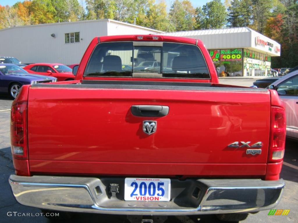 2005 Ram 1500 Laramie Regular Cab 4x4 - Flame Red / Taupe photo #14