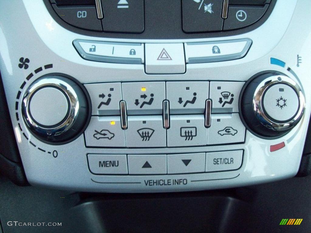 2011 Chevrolet Equinox LS AWD Controls Photo #38064175