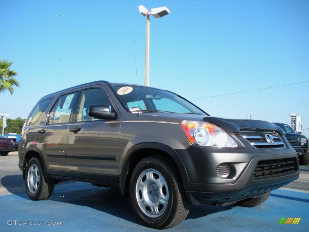 2005 CR-V LX - Sahara Sand Metallic / Ivory photo #7