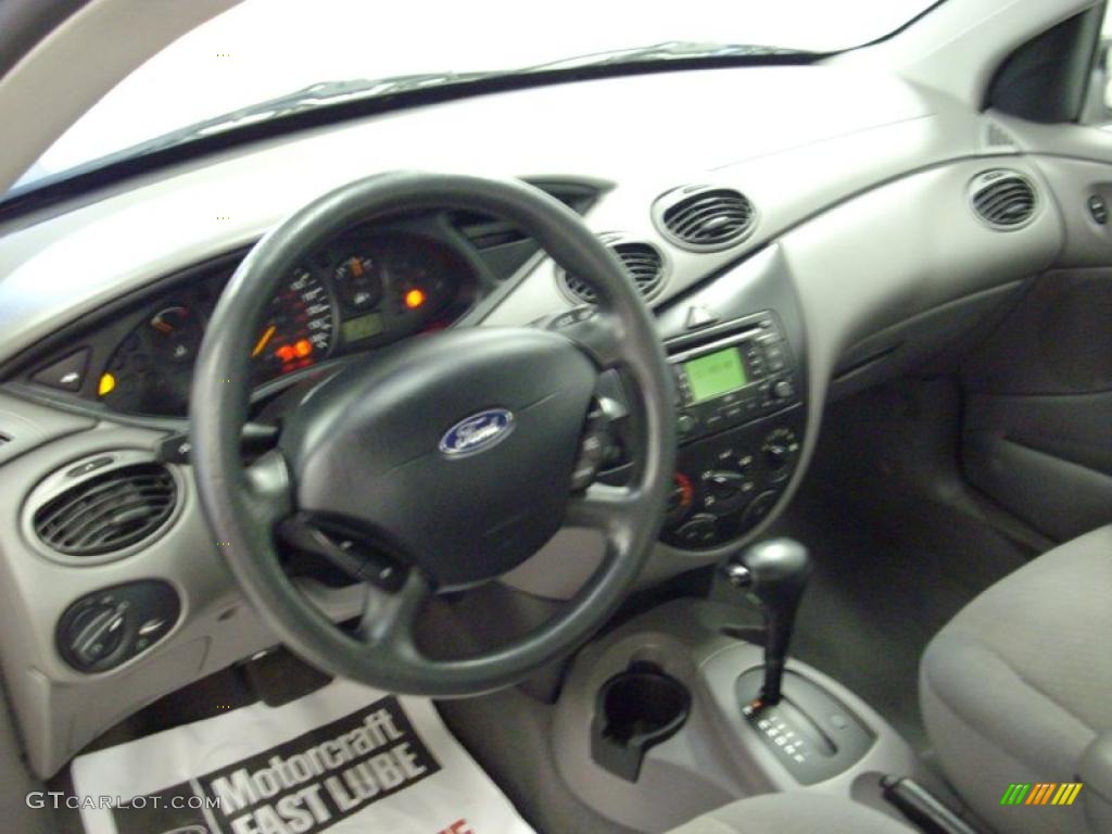 2003 Focus ZTW Wagon - Arizona Beige Metallic / Medium Graphite photo #12