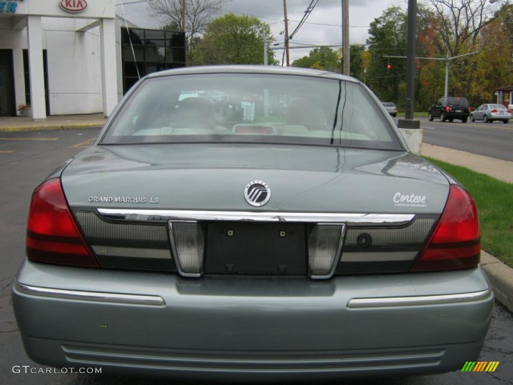 2006 Grand Marquis LS - Light Tundra Metallic / Medium Light Stone photo #13