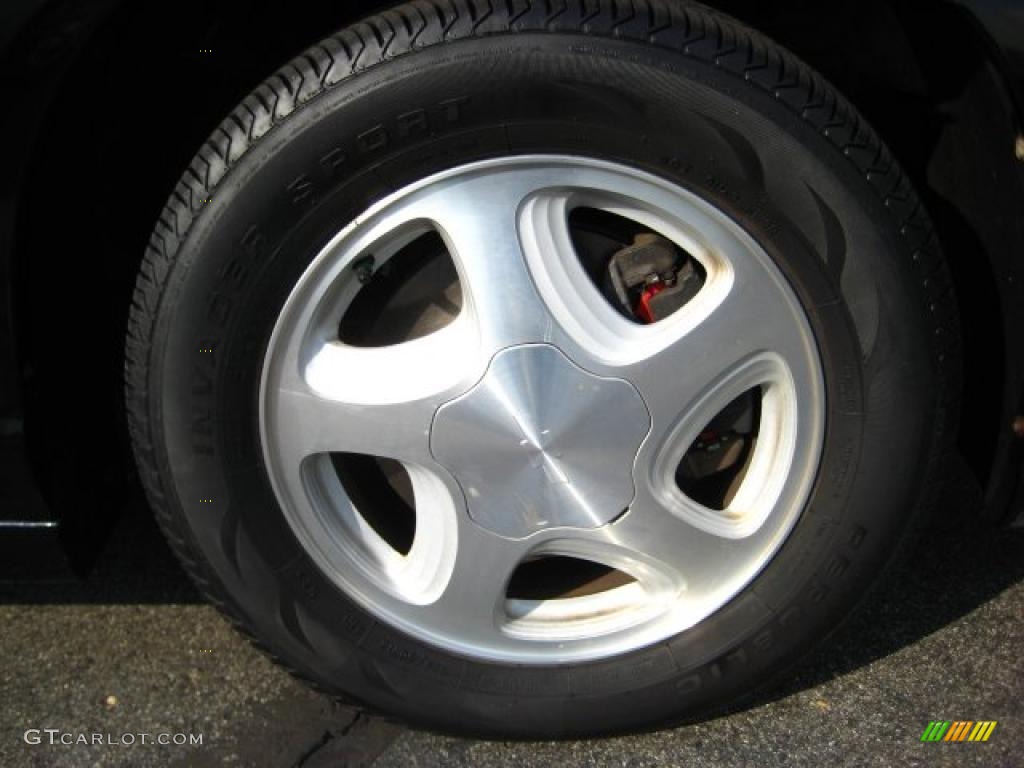 2005 Chevrolet Monte Carlo LT Wheel Photo #38068537