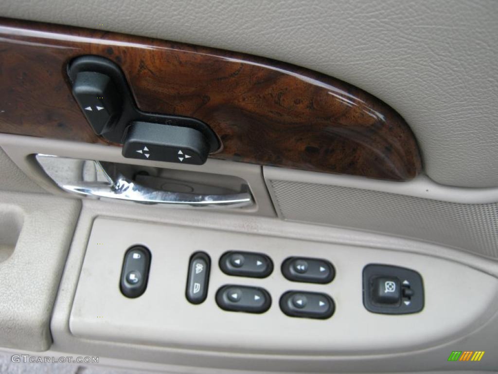2006 Grand Marquis LS - Light Tundra Metallic / Medium Light Stone photo #22