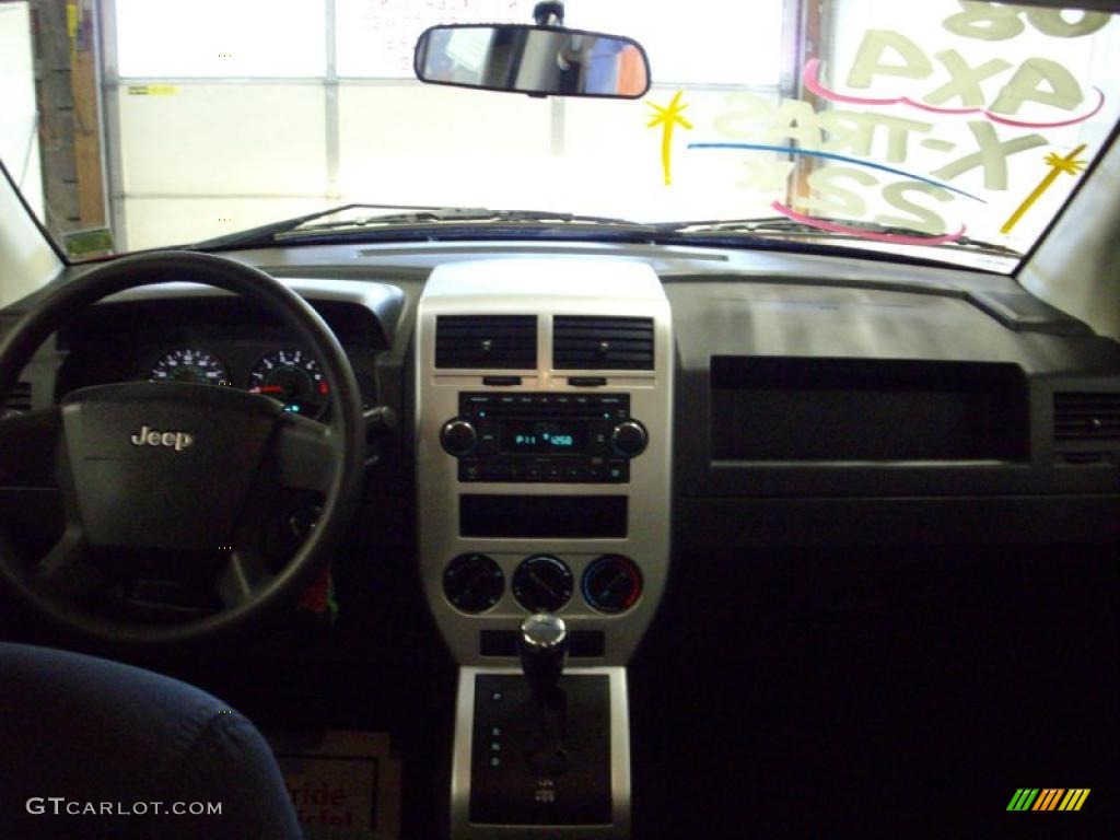 2008 Jeep Compass Sport 4x4 Dark Slate Gray Dashboard Photo #38069061