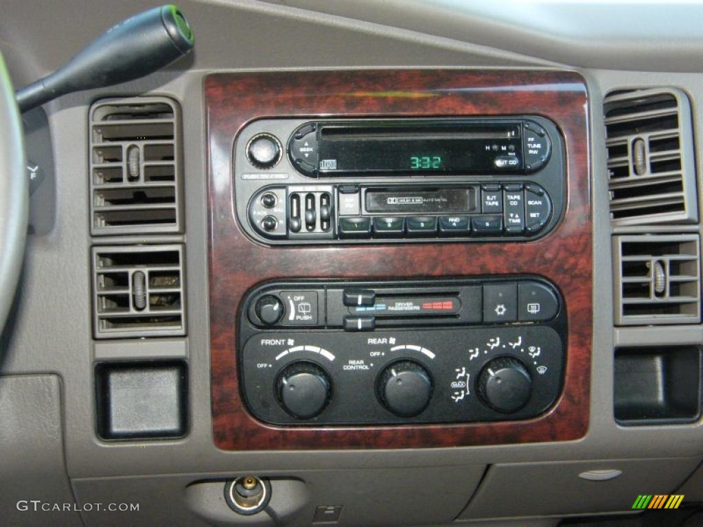 2001 Dodge Durango SLT Controls Photo #38069813