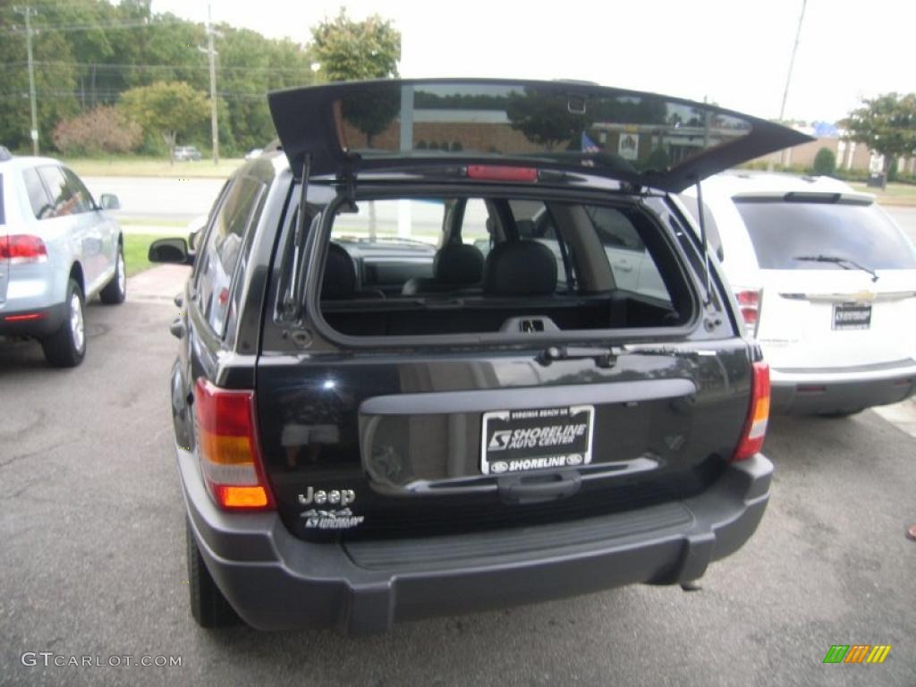 2003 Grand Cherokee Laredo 4x4 - Brilliant Black / Dark Slate Gray photo #4