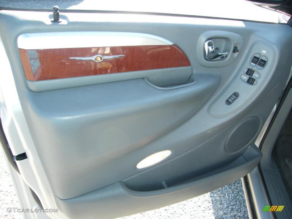 Medium Slate Gray Interior 2006 Chrysler Town & Country Limited Photo #38070181