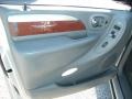 Medium Slate Gray Interior Photo for 2006 Chrysler Town & Country #38070181