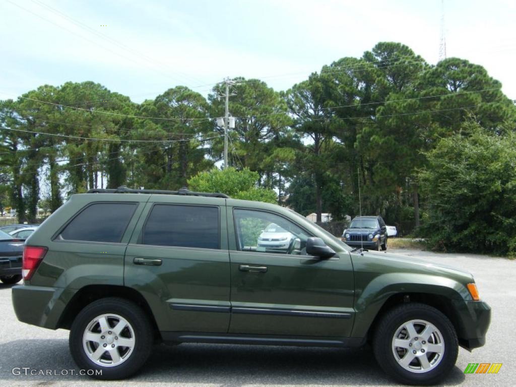 2009 Grand Cherokee Laredo 4x4 - Jeep Green Metallic / Medium Slate Gray/Dark Slate Gray photo #6