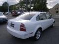 Candy White - Passat GLS Sedan Photo No. 5