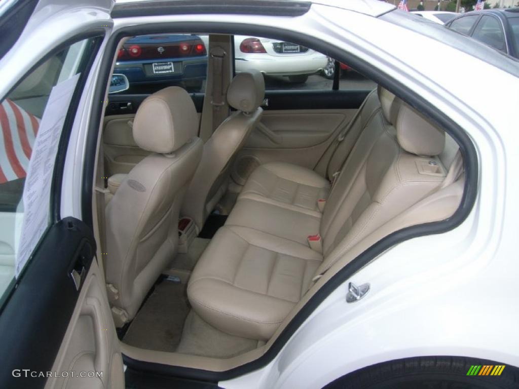 2002 Jetta GLS 1.8T Sedan - Cool White / Beige photo #9