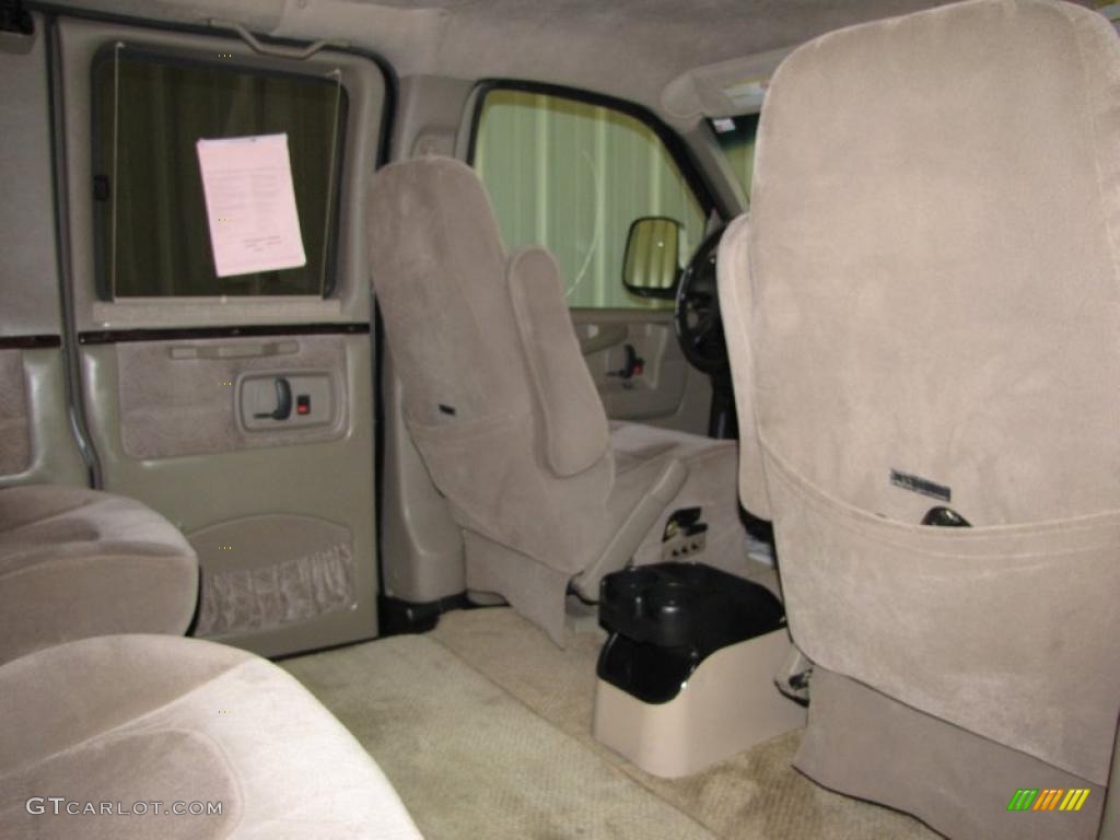 Neutral Interior 2004 Chevrolet Express 1500 Passenger Conversion Van Photo #38071245