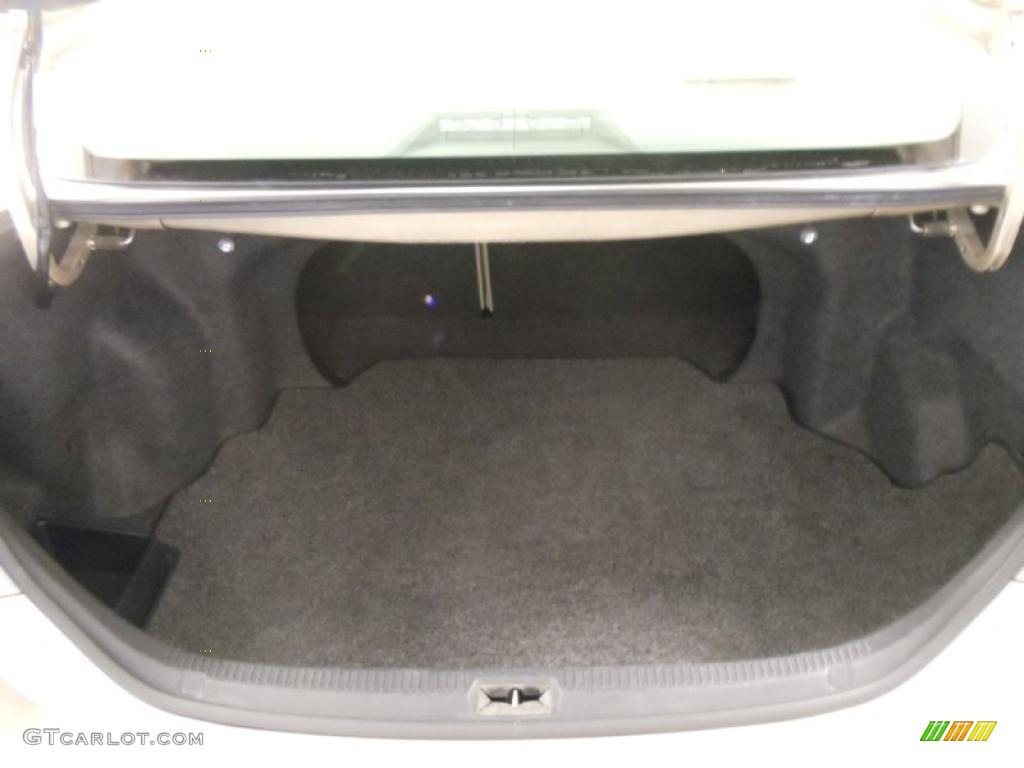 2010 Camry LE - Sandy Beach Metallic / Bisque photo #18