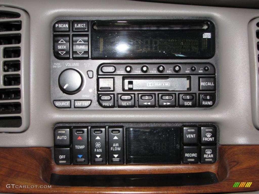 2000 Buick Park Avenue Standard Park Avenue Model Controls Photos