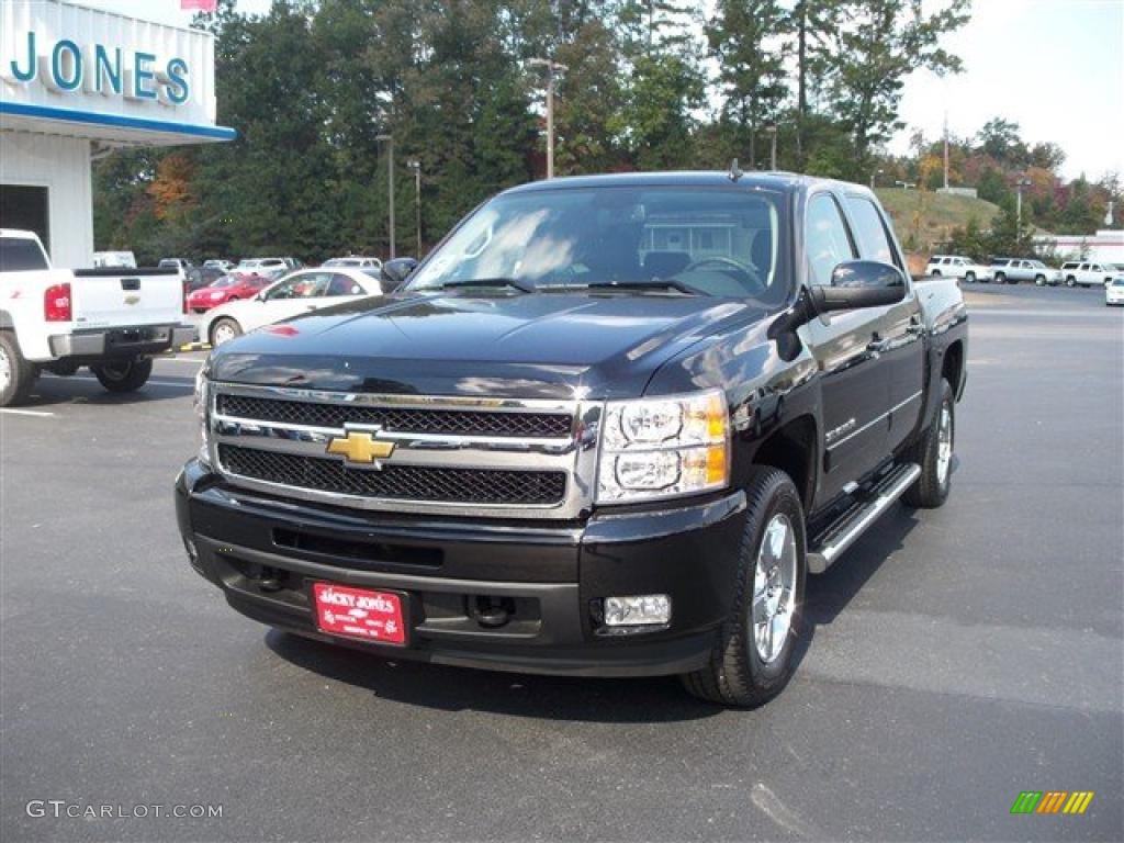 2011 Silverado 1500 LTZ Crew Cab 4x4 - Black / Ebony photo #2