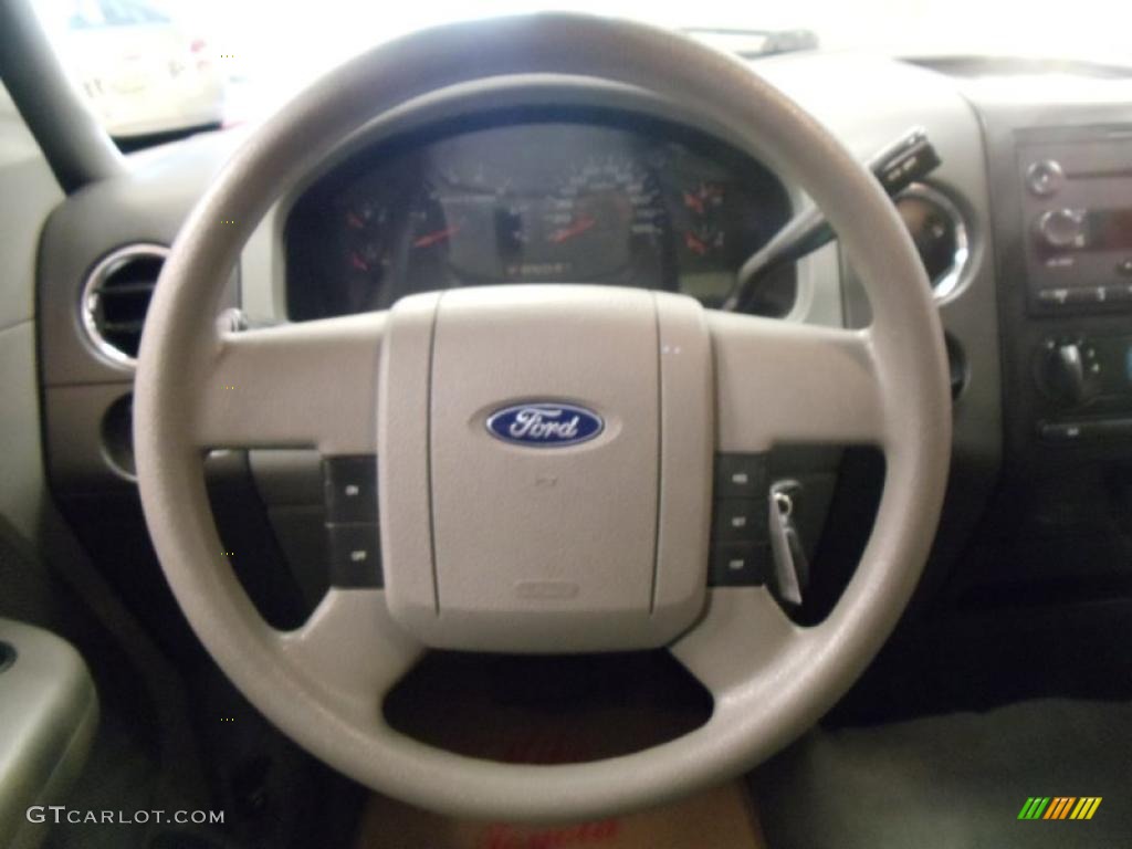 2007 Ford F150 XLT SuperCrew Medium/Dark Flint Steering Wheel Photo #38072181