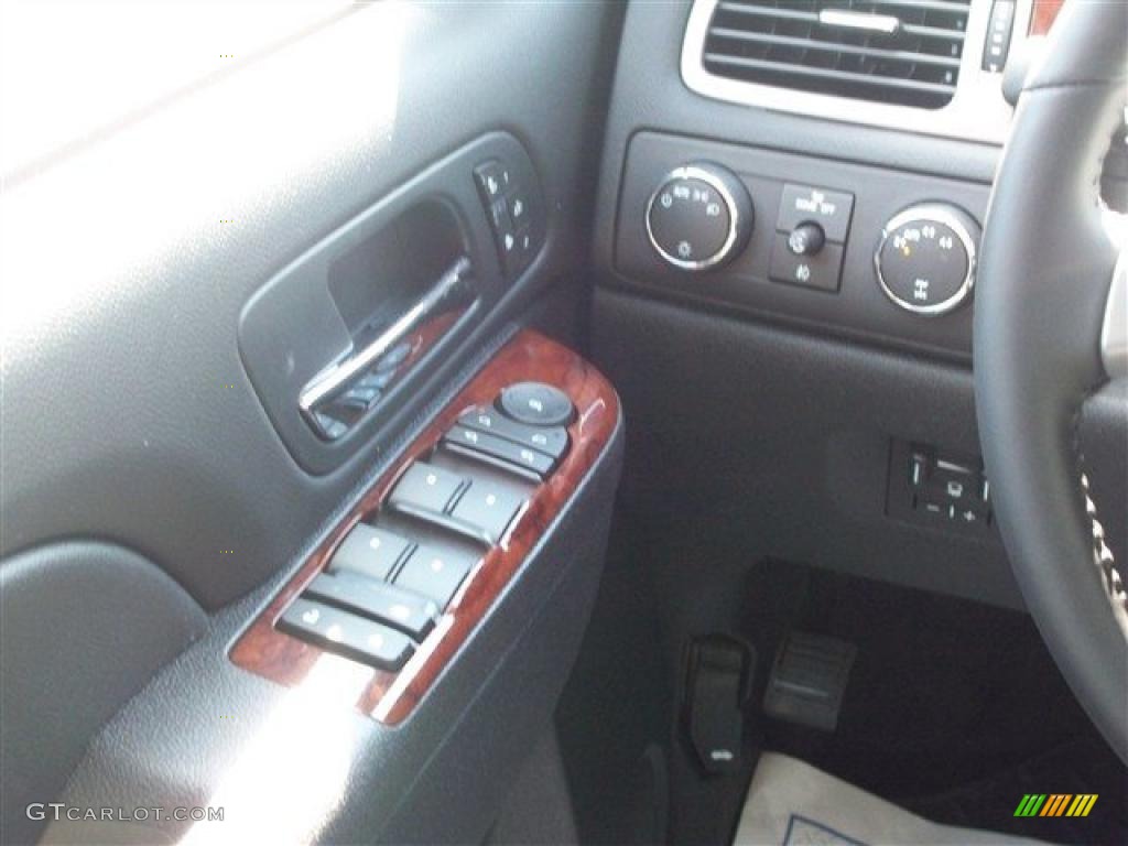 2011 GMC Sierra 1500 SLT Crew Cab 4x4 Controls Photo #38073491