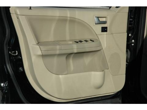 More 2006 Ford Freestyle Limited Interior Photos