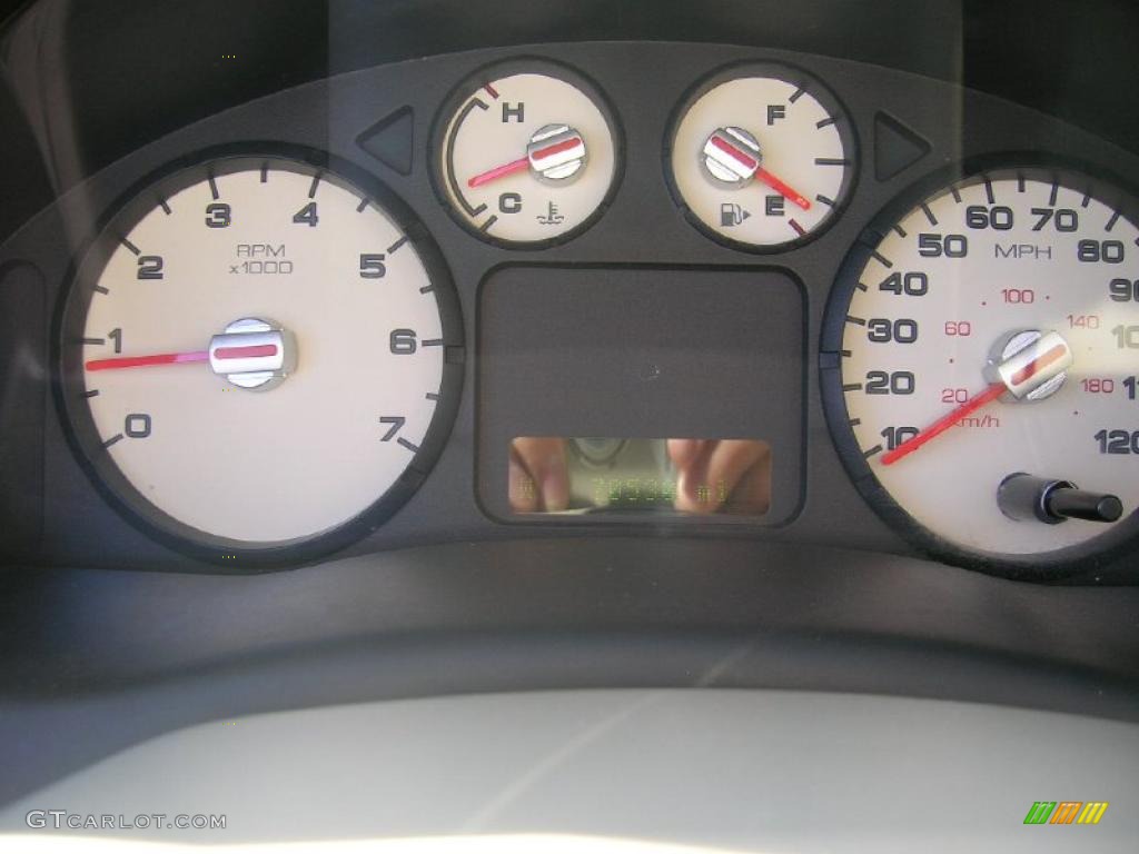 2006 Ford Freestyle Limited Gauges Photo #38074766