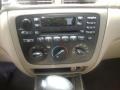 2006 Vibrant White Ford Taurus SE  photo #7