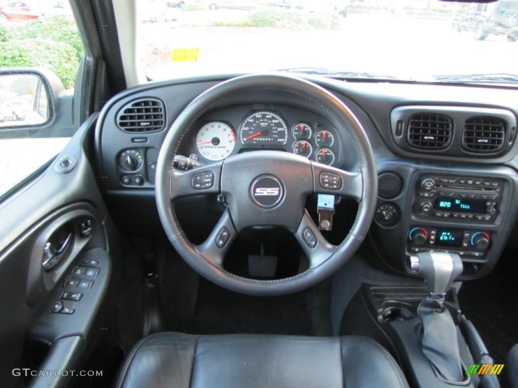 2007 Chevrolet TrailBlazer SS Ebony Steering Wheel Photo #38080471