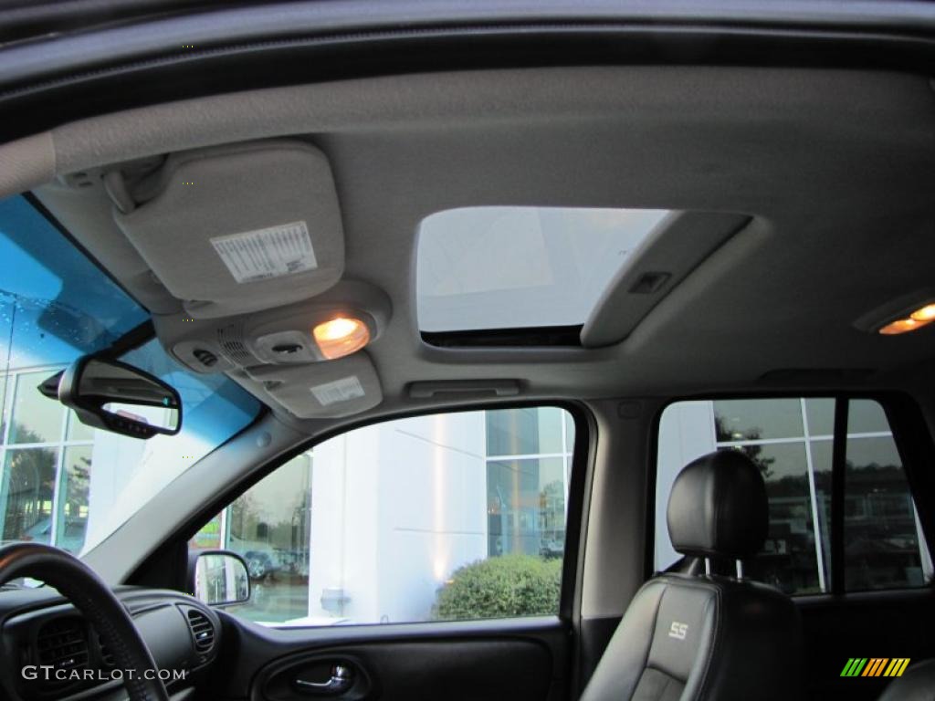 2007 Chevrolet TrailBlazer SS interior Photo #38080487