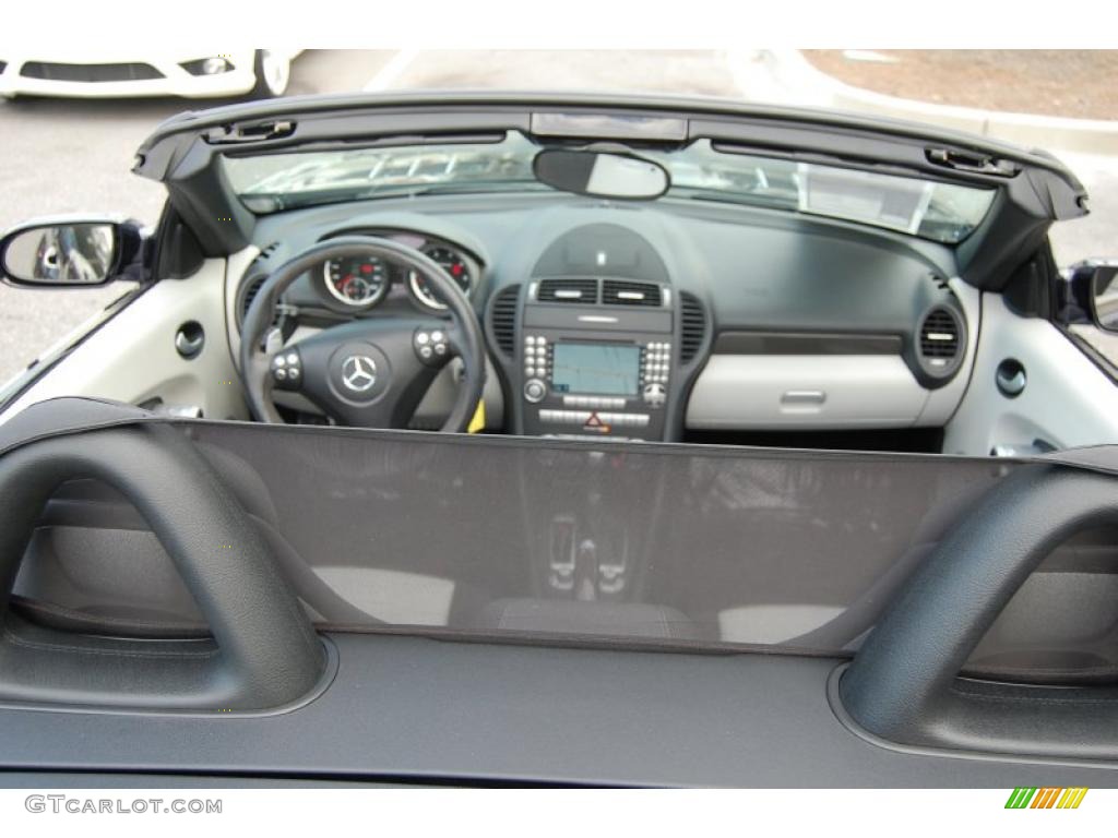 Black/Ash Interior 2007 Mercedes-Benz SLK 55 AMG Roadster Photo #38081319