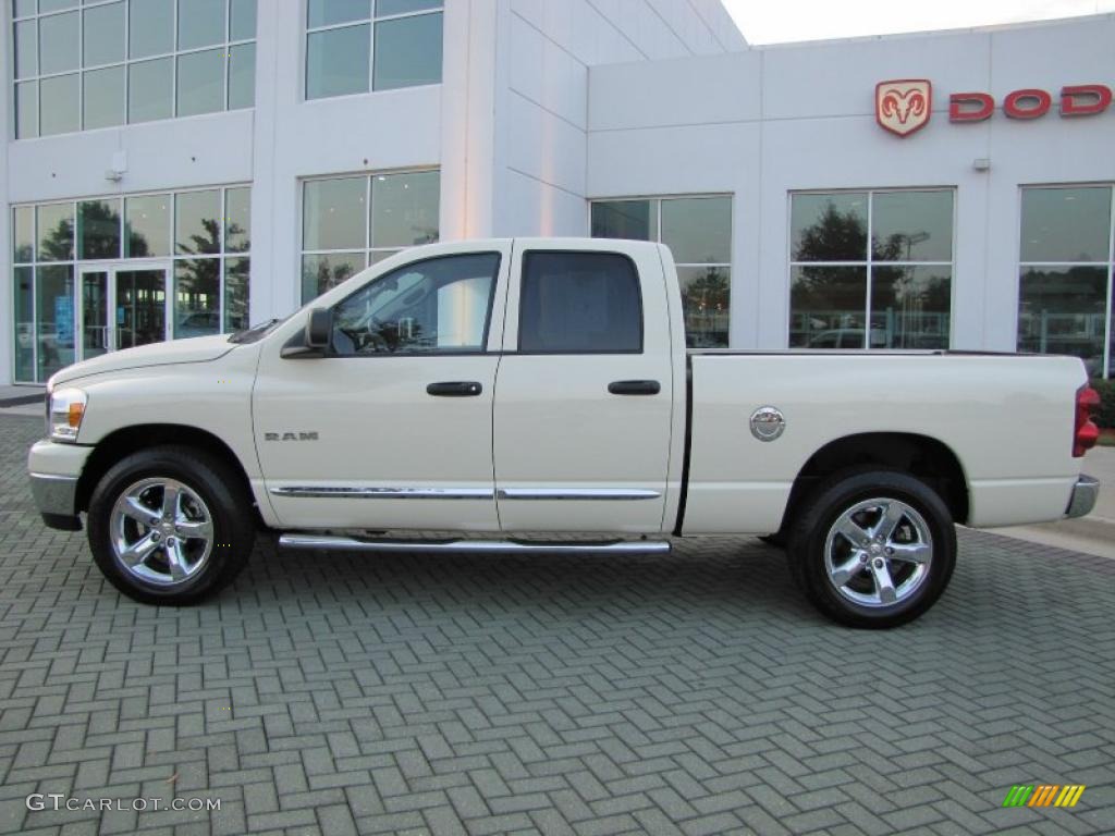 2008 Ram 1500 Lone Star Edition Quad Cab - Bright White / Medium Slate Gray photo #2