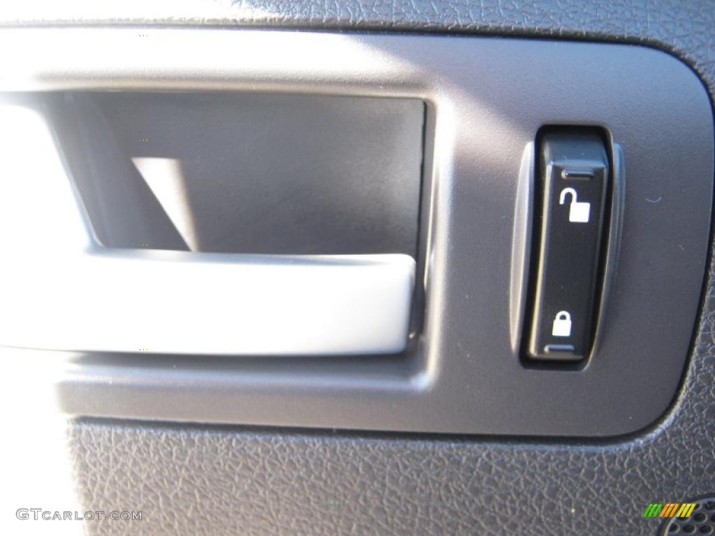 2008 Ford Mustang GT Deluxe Coupe Controls Photo #38082239