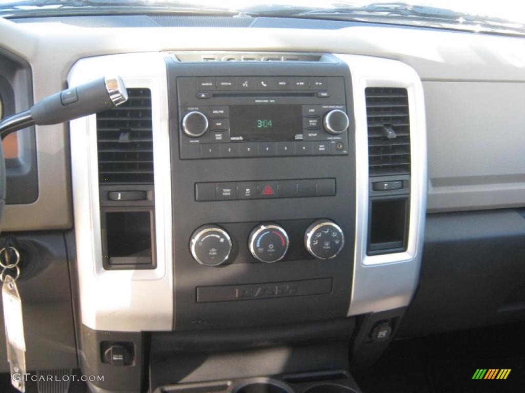 2010 Ram 1500 SLT Quad Cab - Stone White / Dark Slate/Medium Graystone photo #9