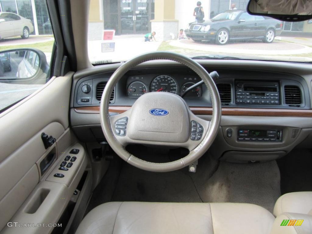 2004 Ford Crown Victoria LX Medium Parchment Dashboard Photo #38082703