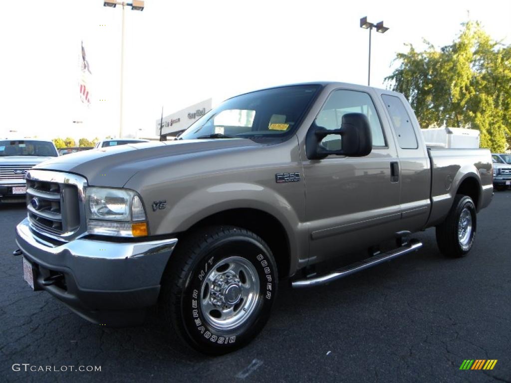 2002 F250 Super Duty Lariat SuperCab - Arizona Beige Metallic / Medium Parchment photo #6