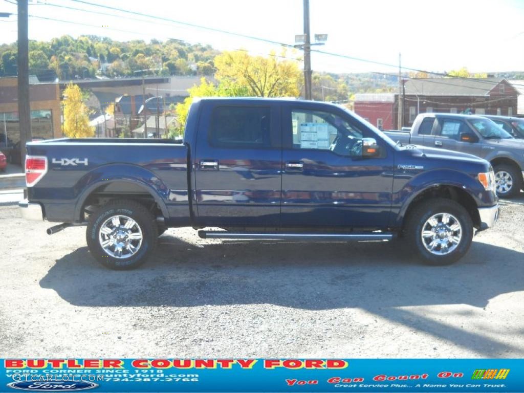 2010 F150 Lariat SuperCrew 4x4 - Dark Blue Pearl Metallic / Medium Stone photo #2