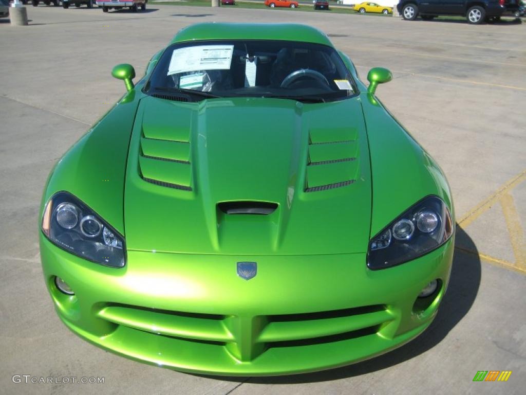 2010 Viper SRT10 Coupe - Viper Snakeskin Green Pearl / Black photo #11