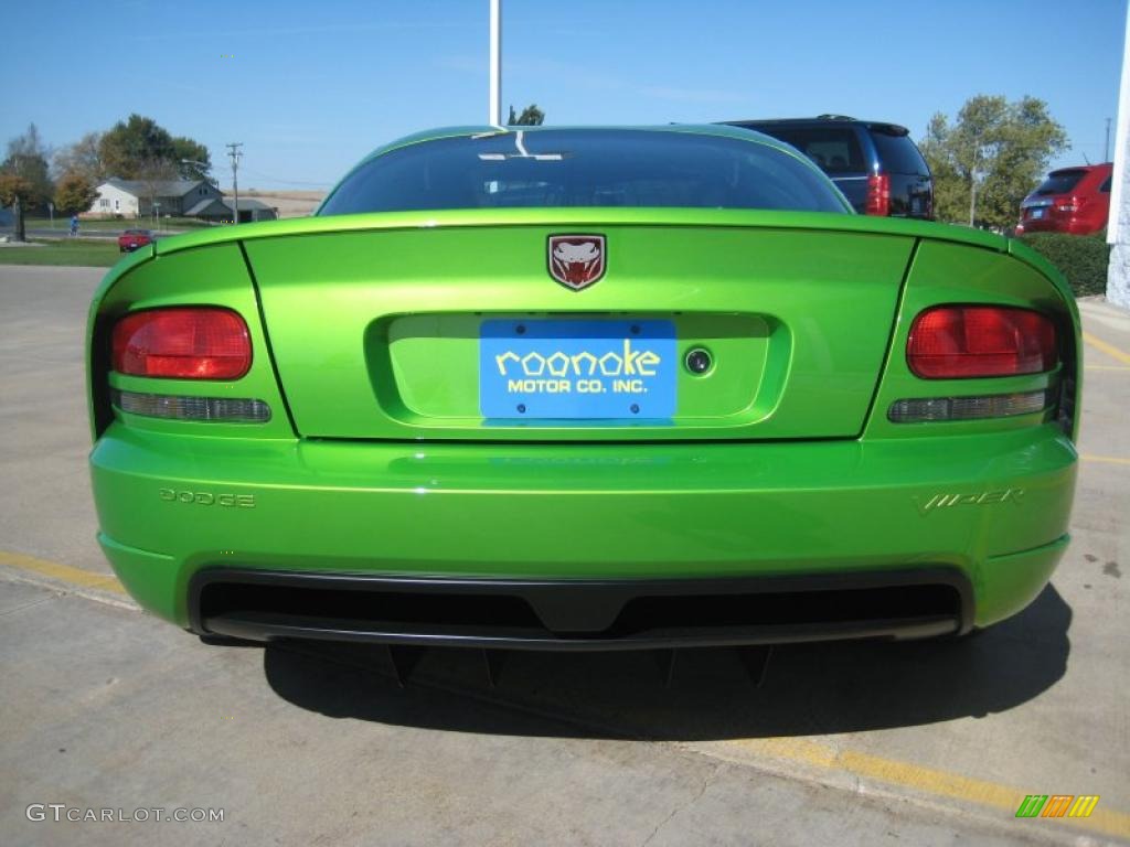 2010 Viper SRT10 Coupe - Viper Snakeskin Green Pearl / Black photo #17