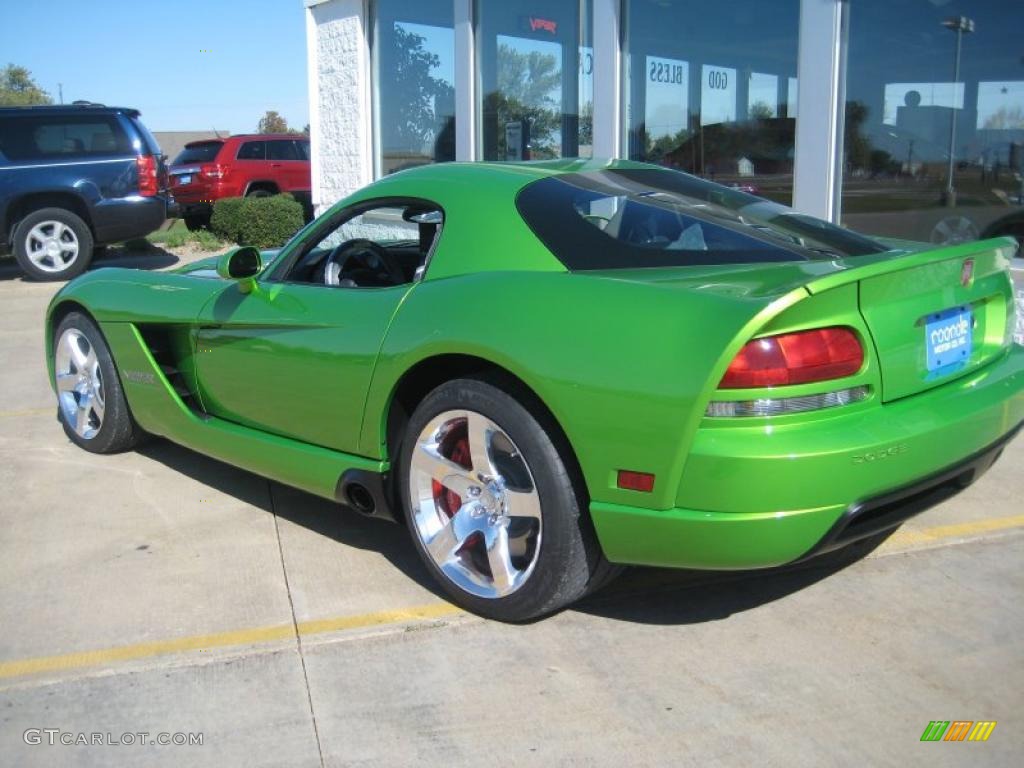 2010 Viper SRT10 Coupe - Viper Snakeskin Green Pearl / Black photo #18