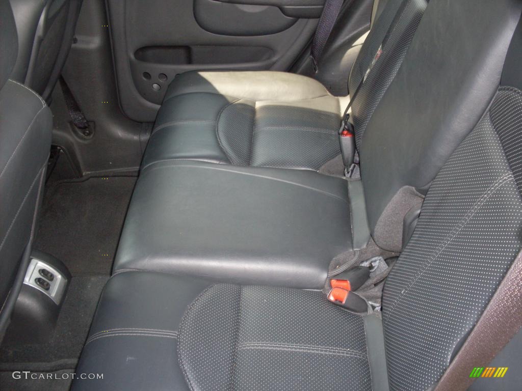 Black Interior 2005 Chrysler PT Cruiser GT Photo #38085823