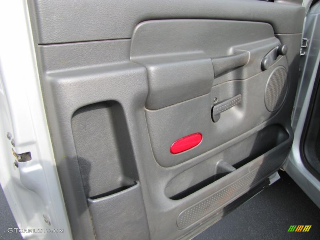 Dark Slate Gray Interior 2004 Dodge Ram 1500 ST Regular Cab Photo #38086003