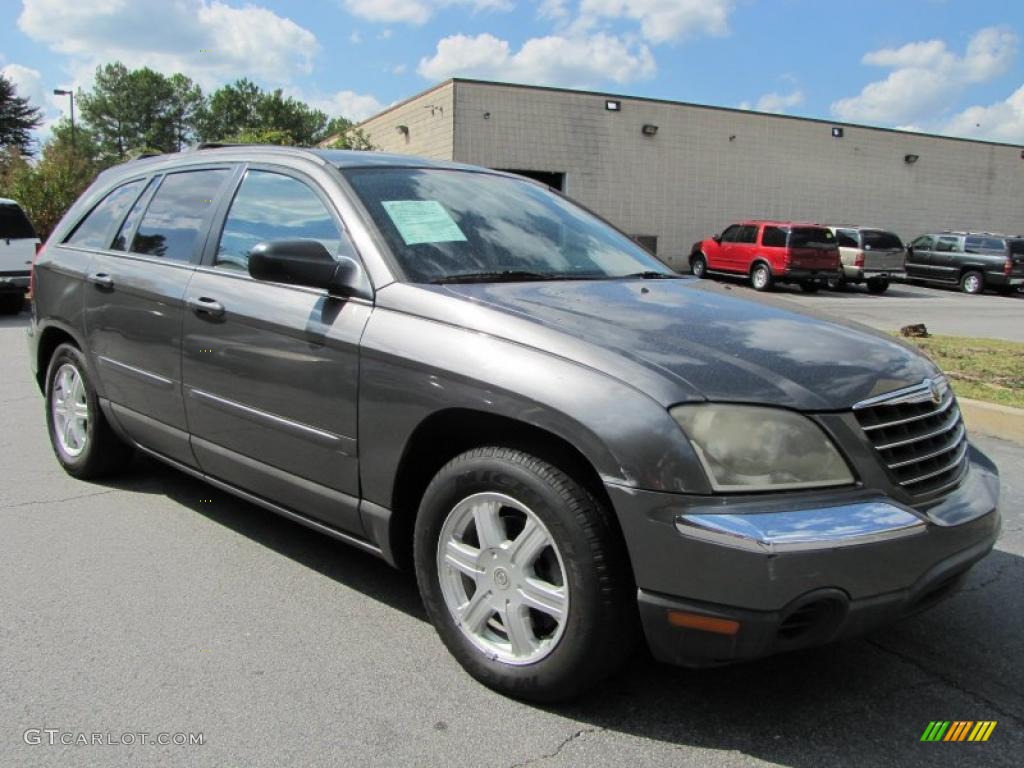 2004 Pacifica  - Graphite Gray Metallic / Dark Slate Gray photo #4