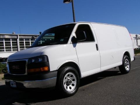 2009 GMC Savana Van 1500 Cargo Data, Info and Specs